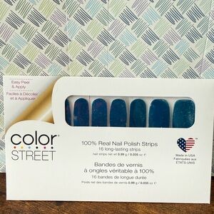 Color Street Sparkling Blue Nail Strips